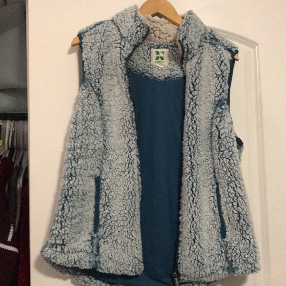 NWOT Women’s Fleece vest jacket